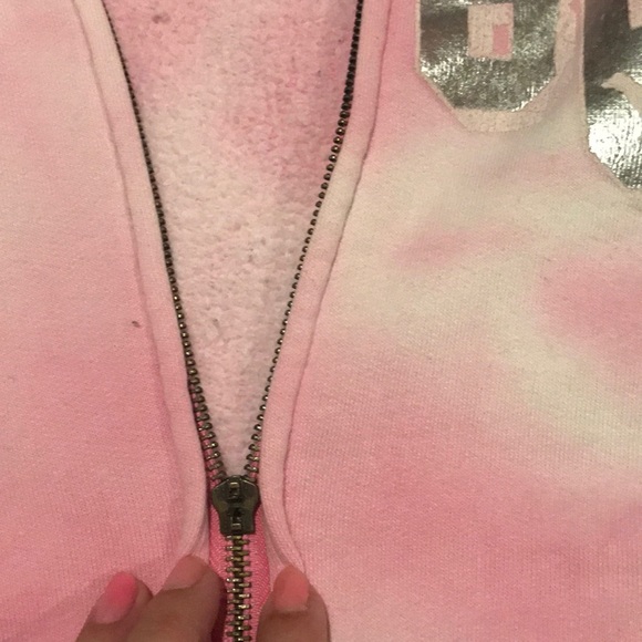 VS PINK ZIP UP HOODIE - Picture 2 of 4